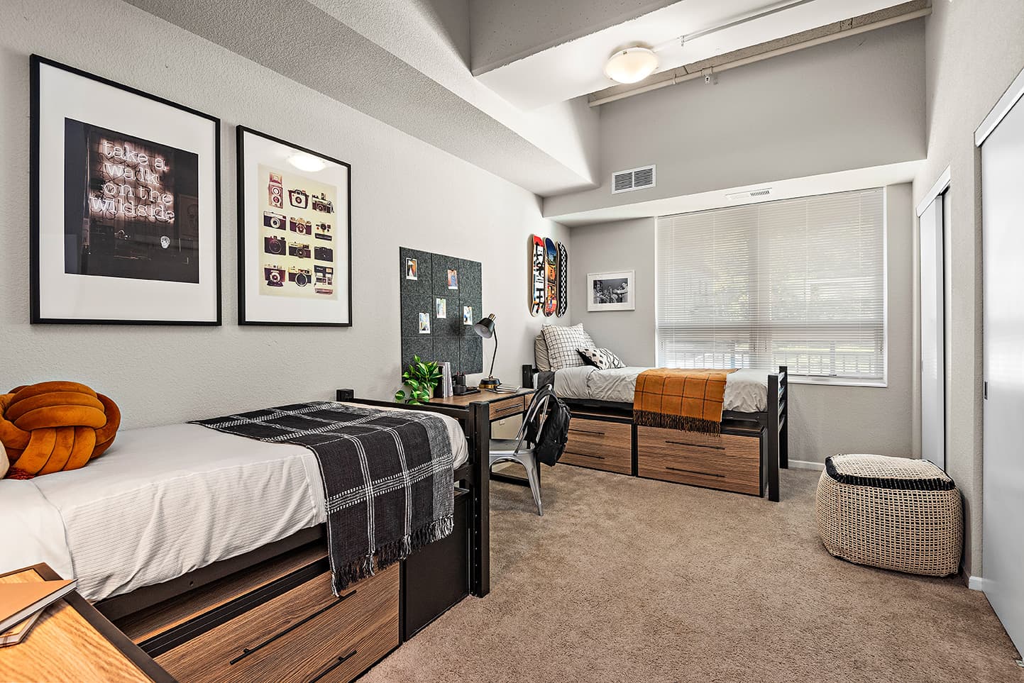 Model-Bedroom-01-Radius-at-15th-MN