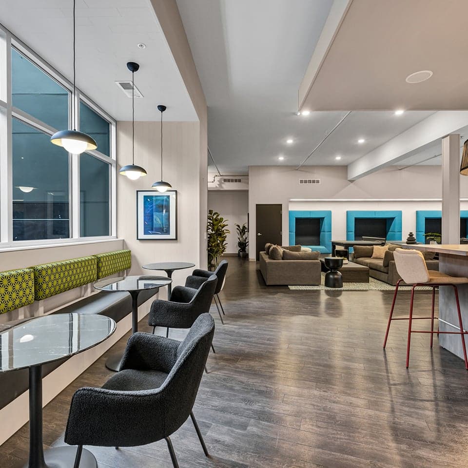 Radius-at-15th—Amenities—Lounge-(2)