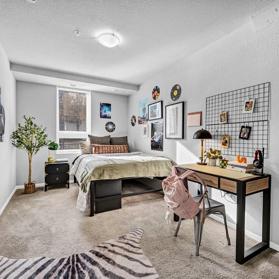 Radius-at-15th—Model—Bedrooms-(1)