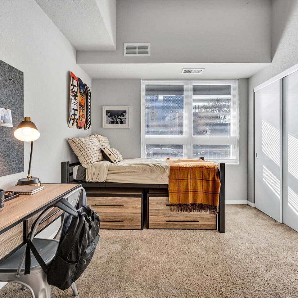 Radius-at-15th—Model—Bedrooms-(19)